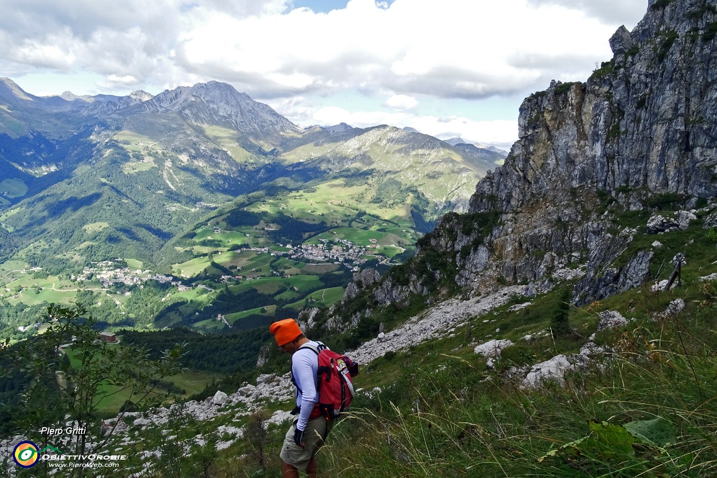 91 Enorme frana di rocce caduta anni fa.JPG -                                